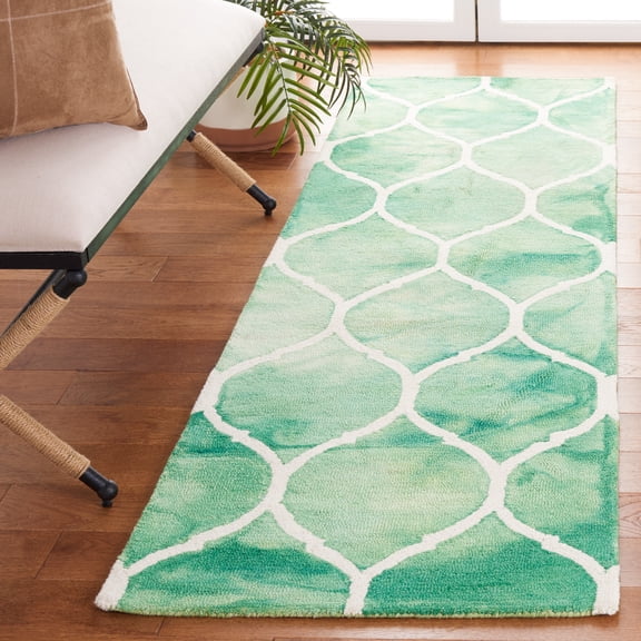 Safavieh Dip Dye Christabella Distressed Runner Rug, Green/Ivory, 2'3" x 6'