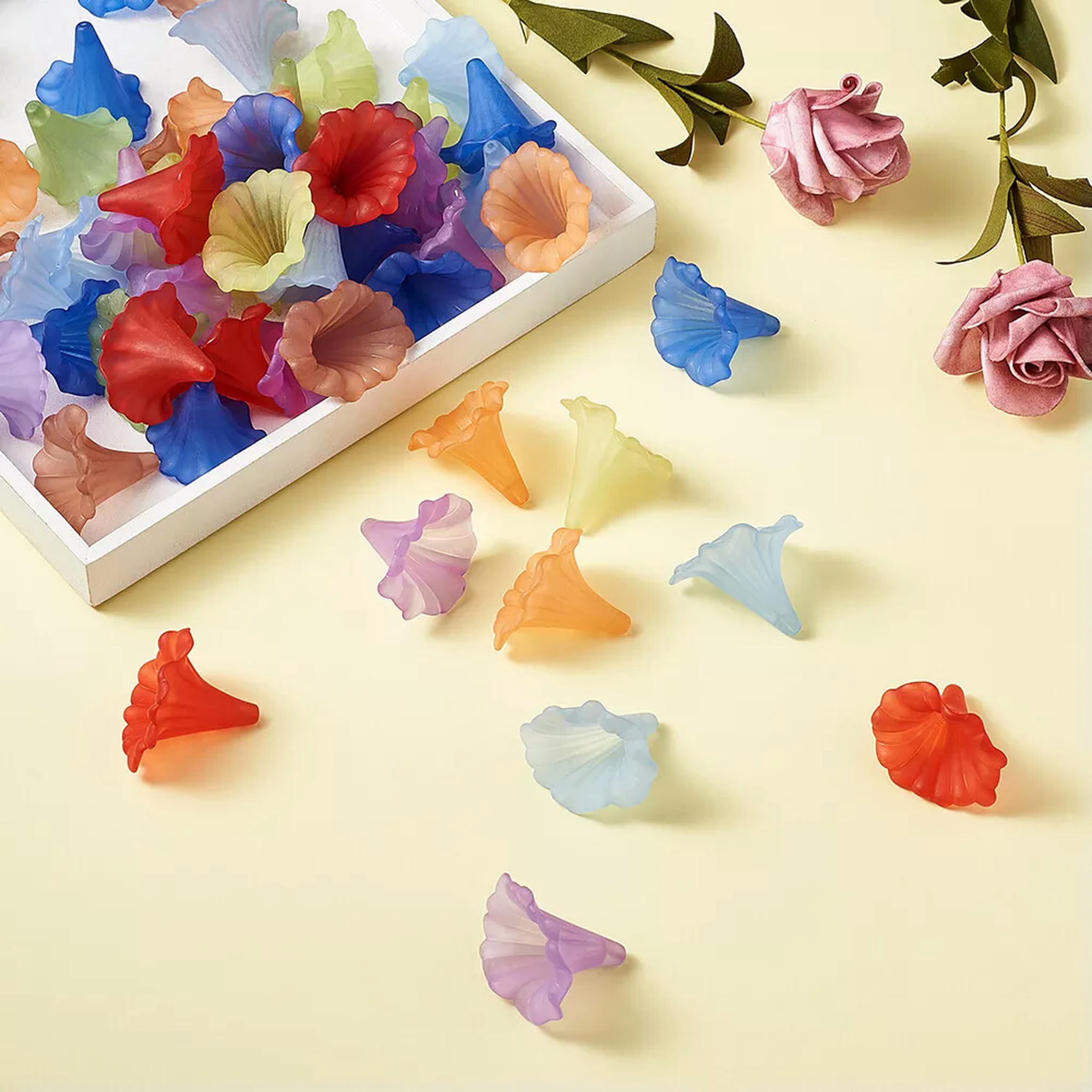 U8MO 135pcs Transparent Acrylic Flower Beads Froste Loose Spacer DIY Crafting 41x35mm