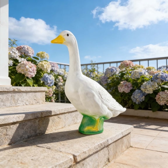 WKSCLPAI White Goose Statue, Small Goose Statues Ornaments, Indoor Desktop Countertop/Outdoor Yard Garden Statue Decorations, 7" H