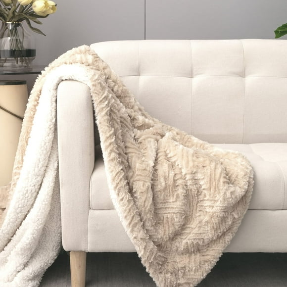 DaDa Bedding Valentine Red Faux Fur Throw Blanket - Non Shedding Luxury Plush Cobijas Heart in Love Sherpa Backside Fleece for Couch Bed Soft Embossed Pomegranate - 63" x 90"