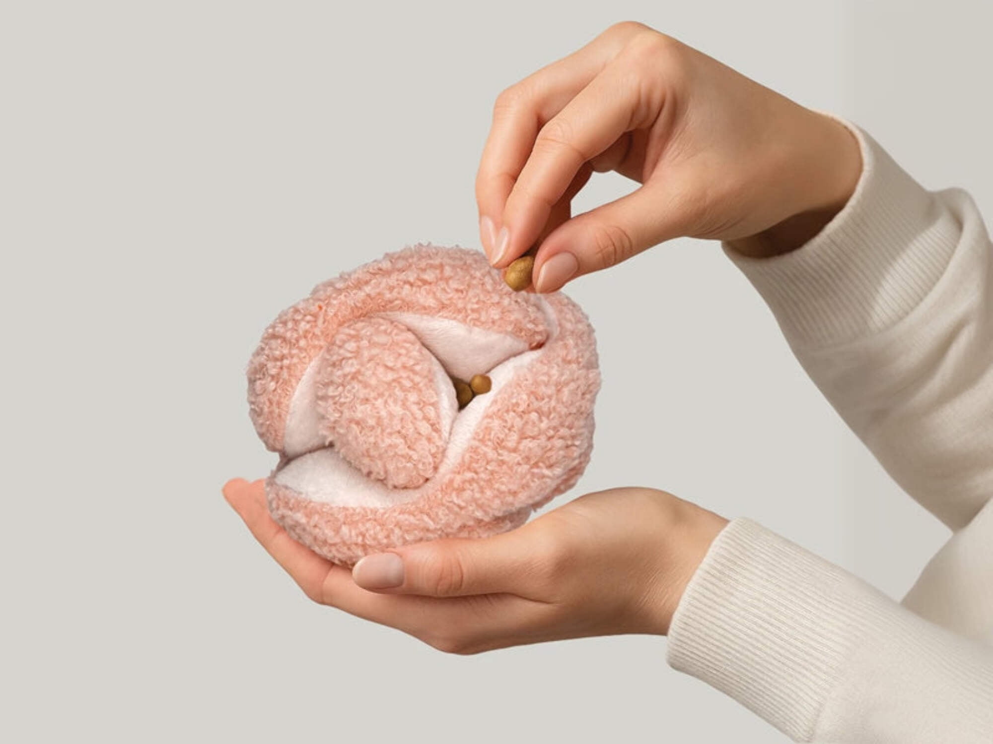 Snuffle Knot Puzzle Ball Dog Toy