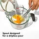 thumbnail image 3 of Vaso medidor OXO Good Grips de vidrio borosilicato, 4 tazas, 3 of 6