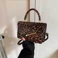 thumbnail image 3 of Bolso de hombro con estampado de leopardo versátil y de nicho, nuevo estilo 2025, moderno y sencillo, tipo bandolera con cadena y personalidad., 3 of 5