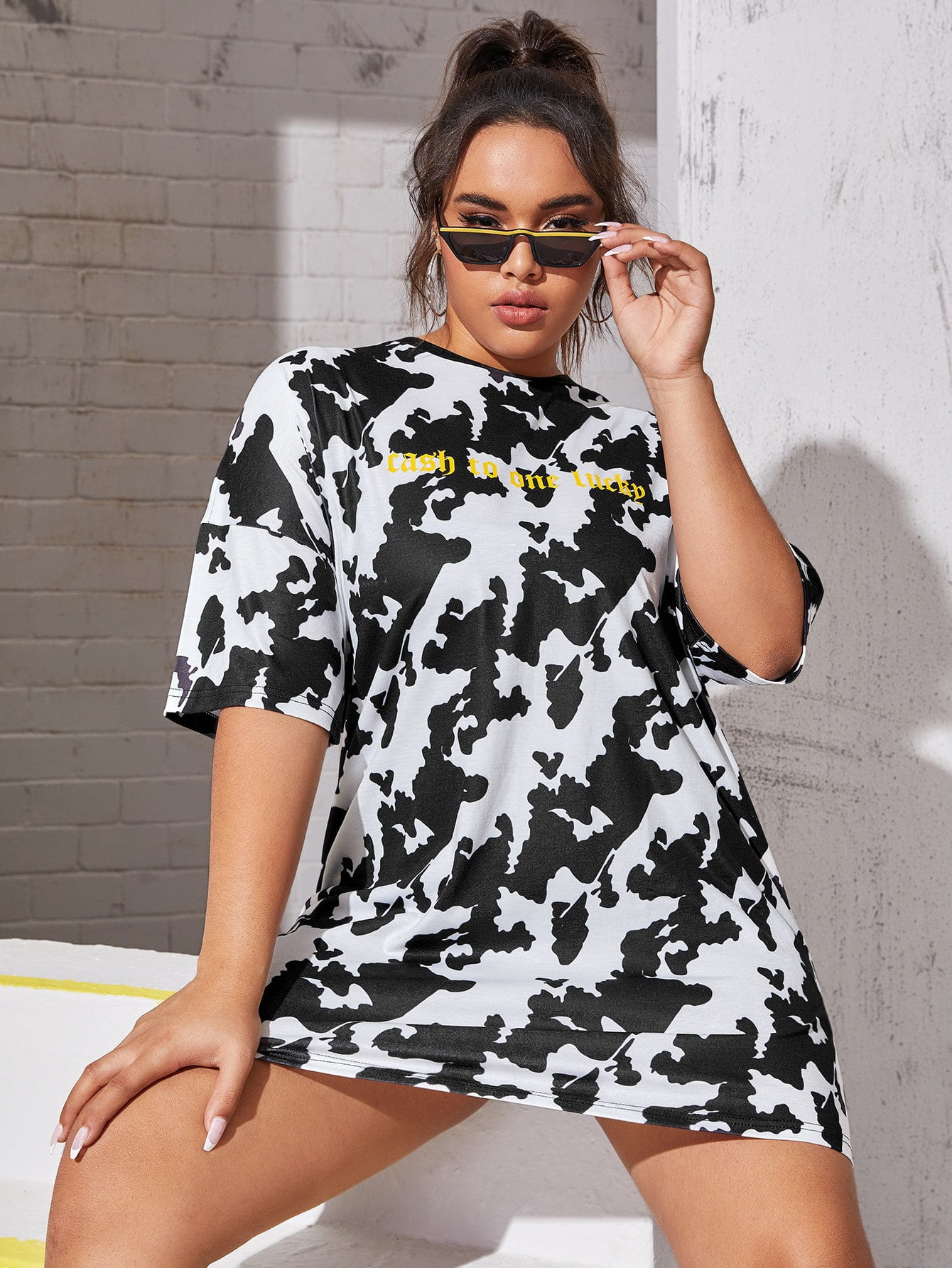 Slogan And Cow Print Longline Tee A011W 