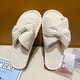 thumbnail image 4 of Las mujeres se deslizan en zapatillas cómodas casa arco bandas cruzadas diapositivas zapatillas antideslizantes DQrwqpou  Tenis De Mujer Tenis De Hombre, 4 of 8
