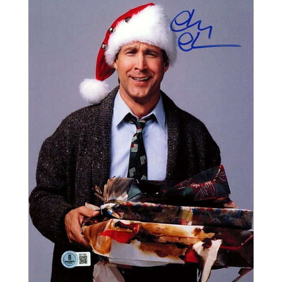 Chevy Chase Autographed 8x10 Photo Christmas Vacation Beckett BAS QR 244047