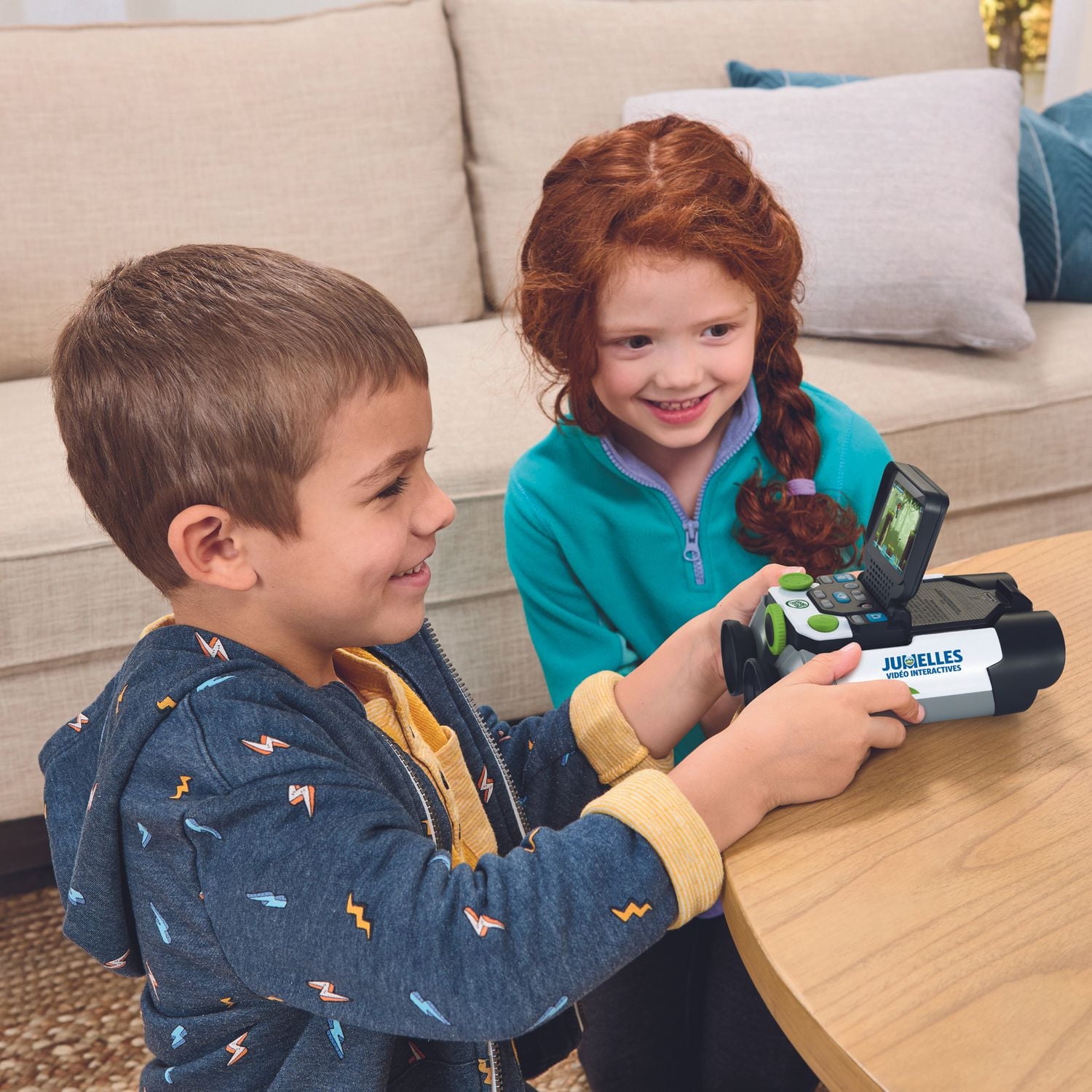 LeapFrog® Magic Adventures® Binoculars with Screen, Camera & Educational Videos - French Version, 4+ Years