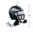 thumbnail image 4 of Adorno colgante Hallmark Eagles, jugador de fútbol americano, 5 x 8 x 9 cm, 4 of 6