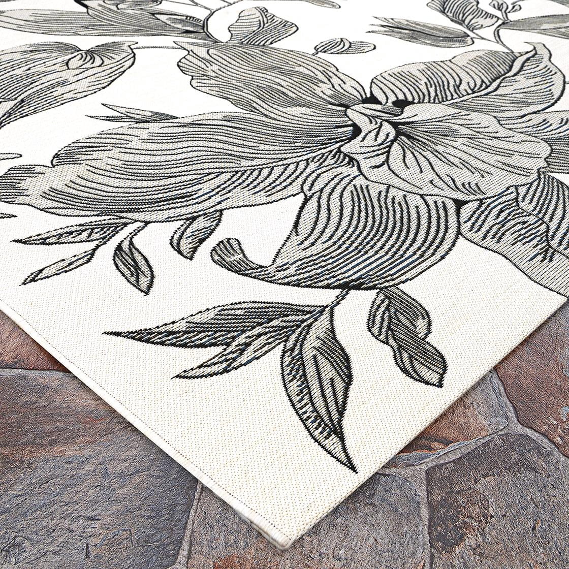 Couristan Dolce Flora 2'3" x 3'11" Snow Indoor/Outdoor Rug