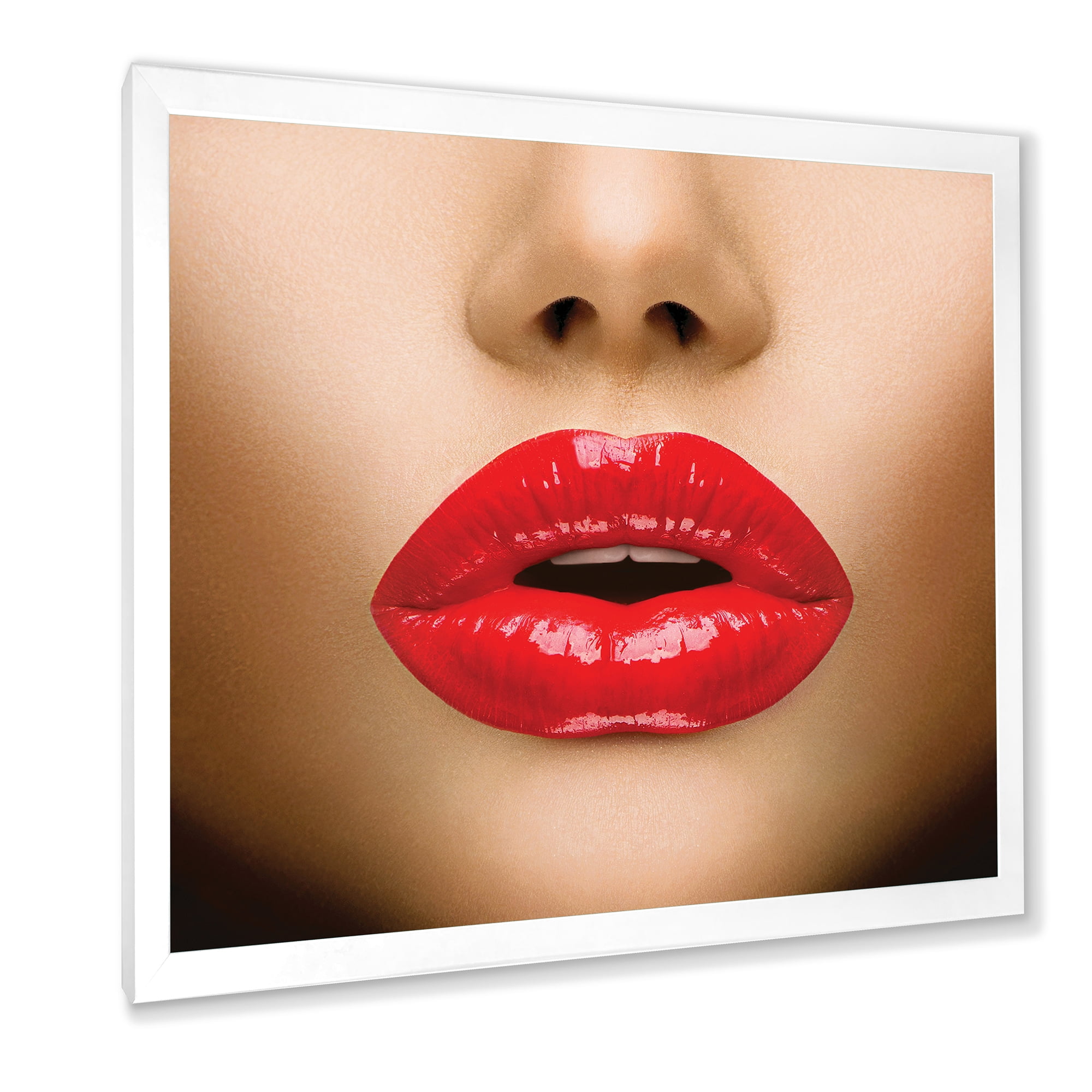 Designart 'Sexy Woman Lips Beautiful Make-Up Close-Up Kiss' Modern Framed Art Print