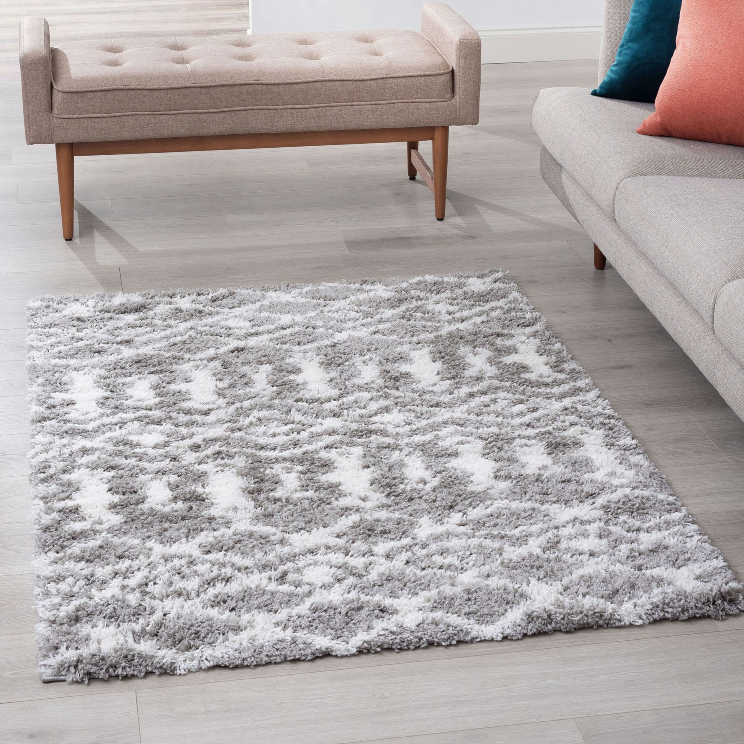 Contemporary 4x6 Area Rug Shag Thick (4' x 5'3'') Geometric Silver, White Indoor Rectangle Easy to Clean