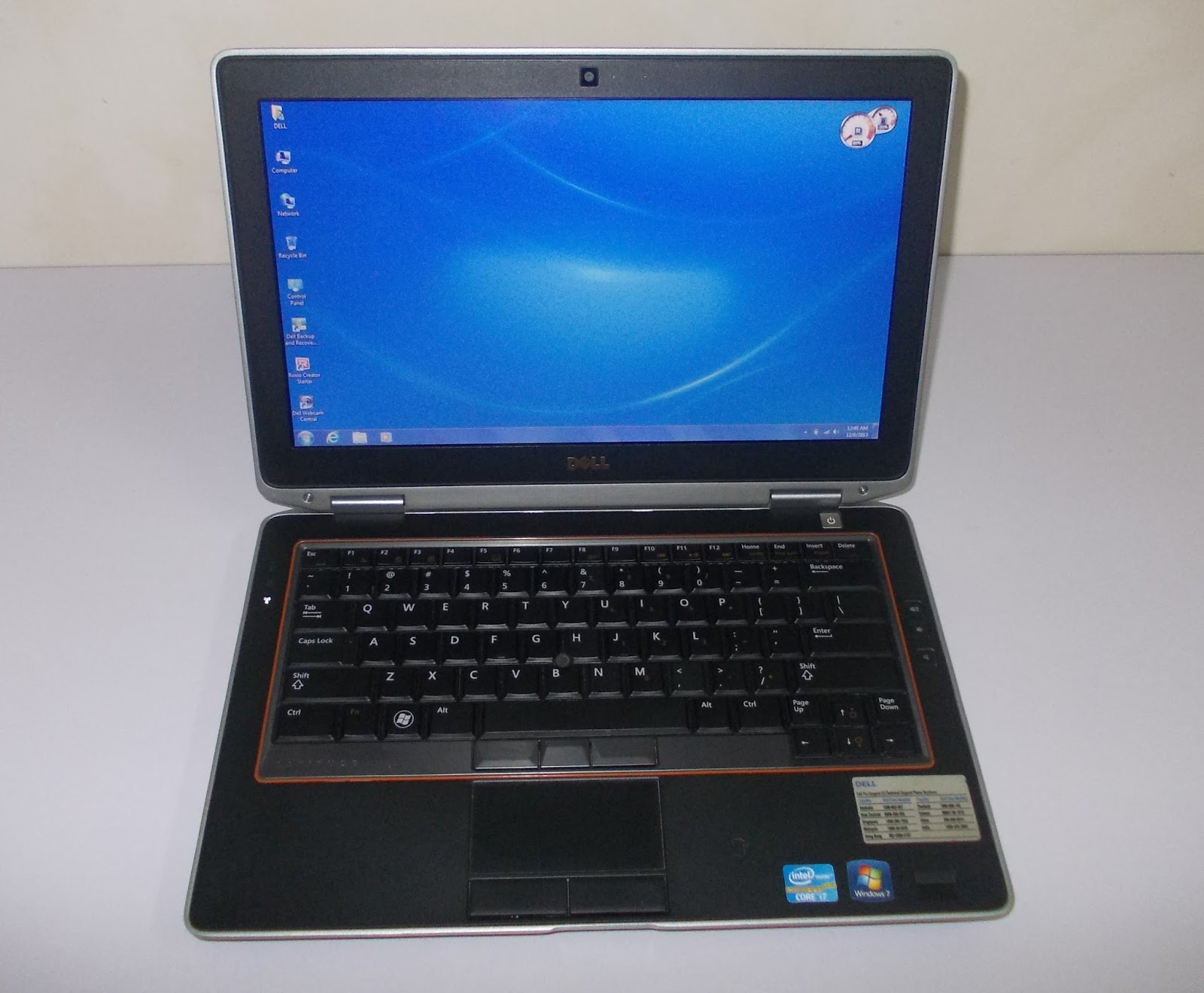 Used Dell Latitude E6320 Laptop i5 2.5GHz 4GB 320GB DVD 13.3" - image 2 of 5