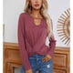 thumbnail image 2 of Camisa de manga larga para mujer, cuello redondo, escote en U, dobladillo anudado, Top informal de color puro para fiesta, viajes diarios, rojo oscuro M, 2 of 7