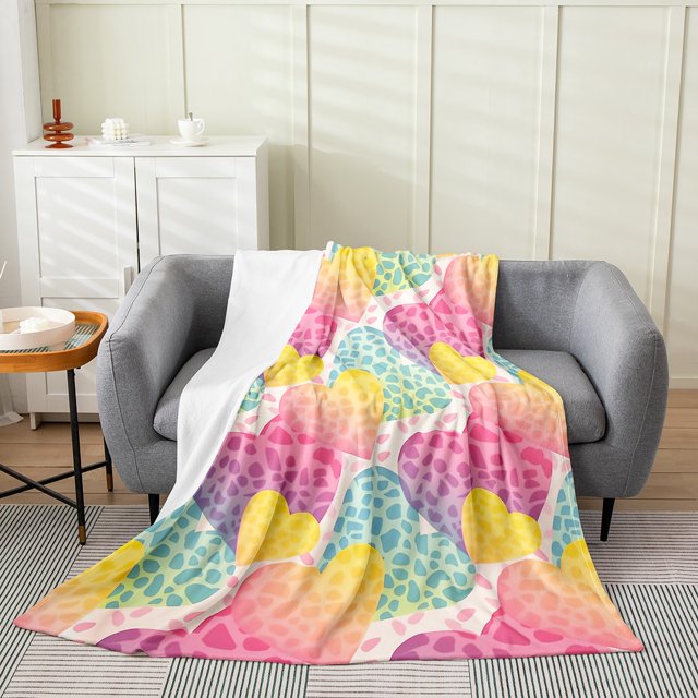 Erosebridal Colorful Heart Throw Blanket for Couch, Leopard Print Plush Blanket, Romantic Bedroom Decor