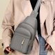 thumbnail image 4 of Bolso de cuero para mujer - Bolso bandola, diseño europeo vintage, 14,56x6,69x2,16 pulgadas, bolso de viaje en naranja, gris, rojo, beige, 4 of 6