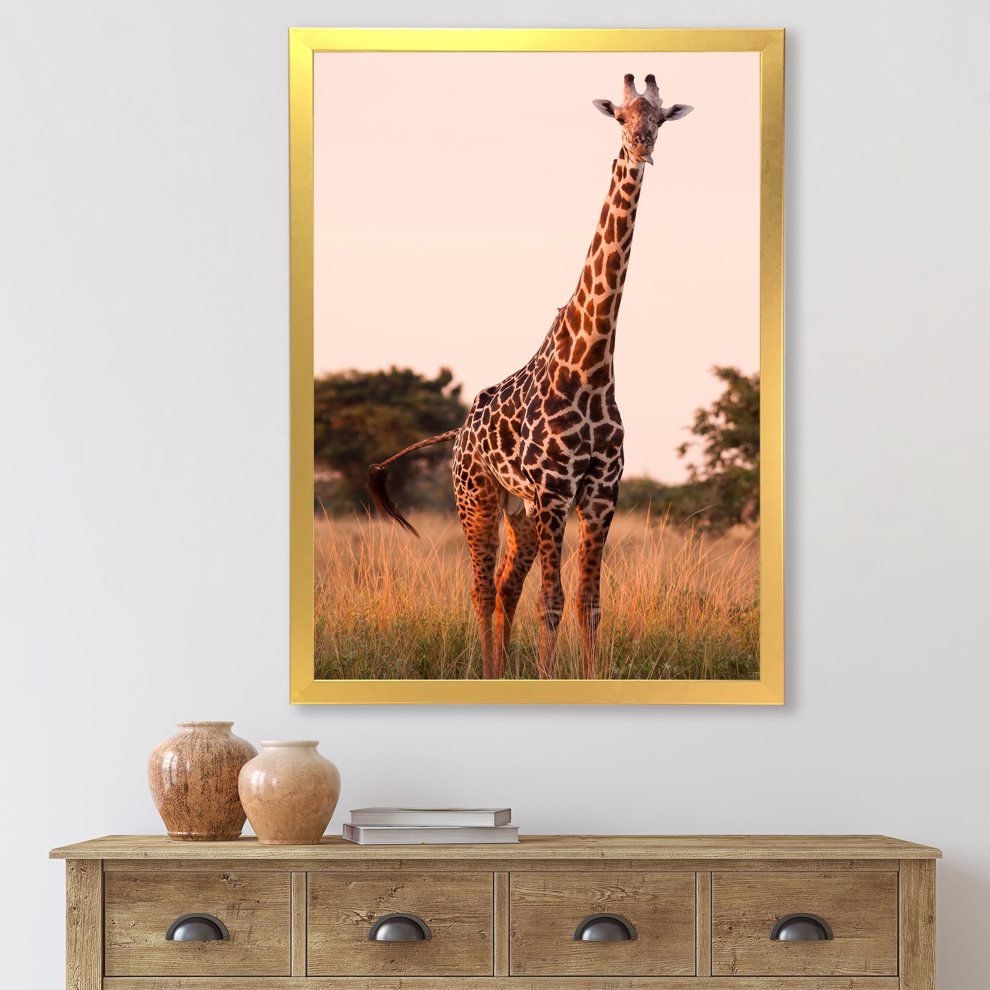 Designart 'African Giraffe In The Wildlife I' Farmhouse Framed Art Print