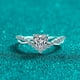 thumbnail image 1 of Anillo de moissanita de 1 quilate con corazón de amor y mesón bañado en oro pt950 en plata esterlina, 1 of 5