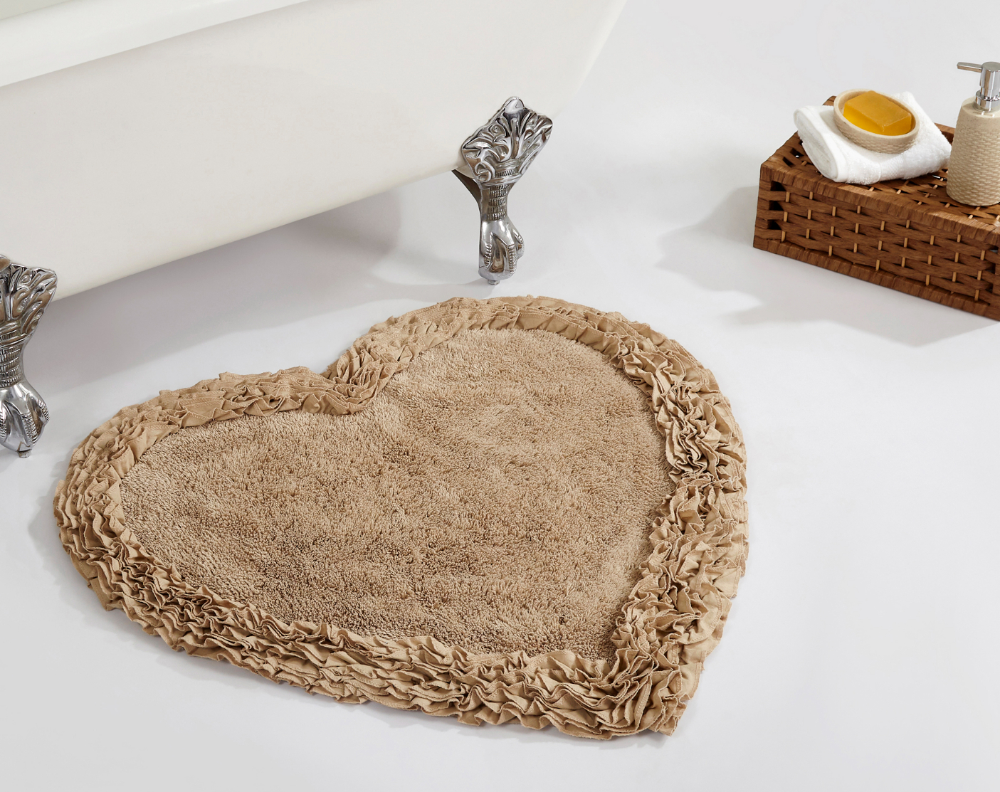 Better Trends Beige Shaggy Border 100 Cotton Heart Shape Bath Rug, 30