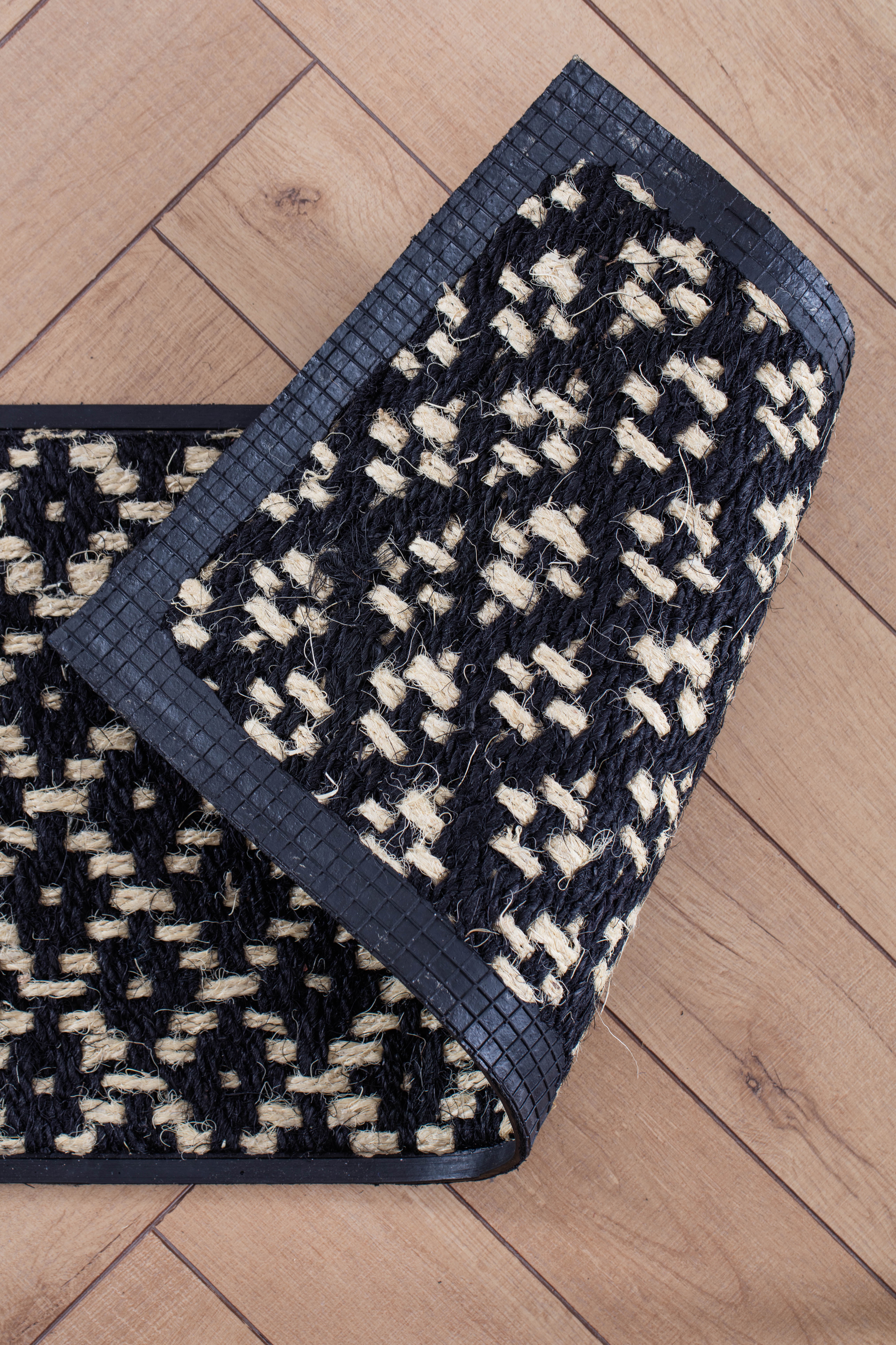 Black Metal Boot Tray with Black & Ivory Coir Insert