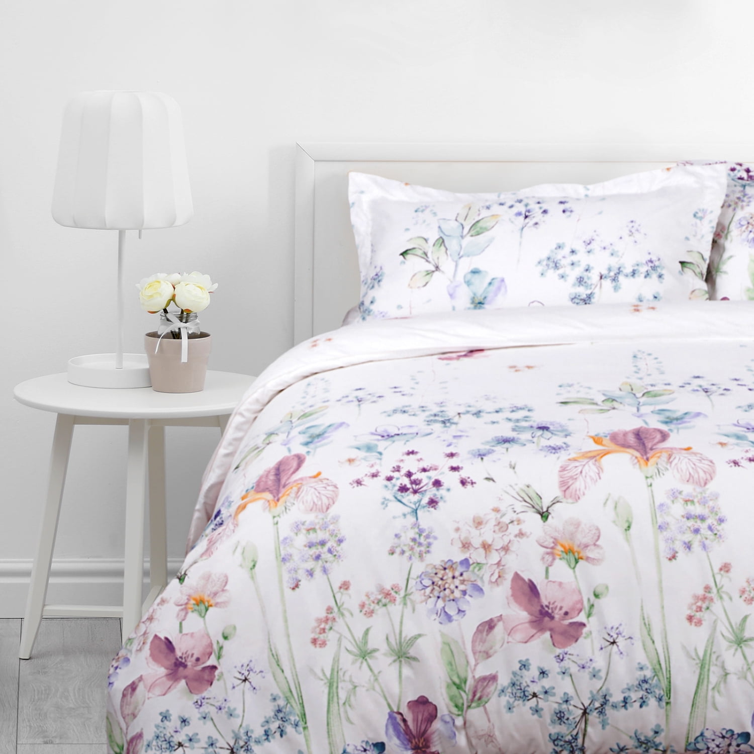 Elegant Floral Duvet Cover Queen/Full 3 Piece Soft White Duvet Cover