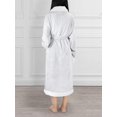 thumbnail image 2 of Forro polar sherpa Robe PAVILIA Premium para mujer con ribete satinado, 2 of 7