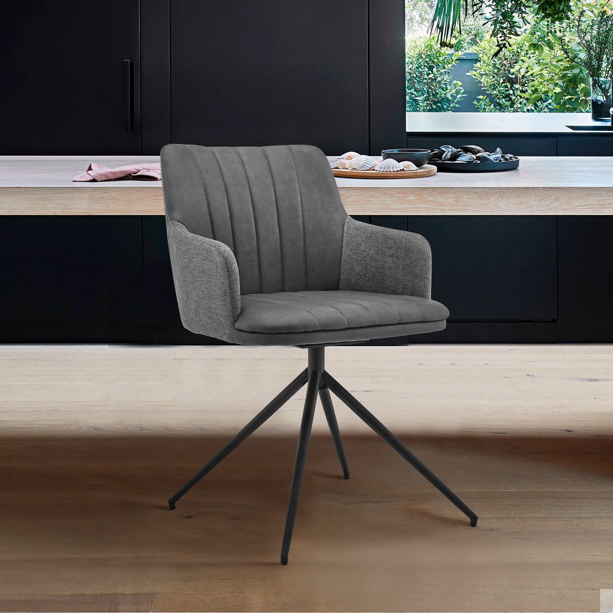 Leather Swivel Dining Room Chairs / 50 Modern Swivel Chairs That Give Your Home Or Office Swing : Thanks to leather swivel reclining chairs, you can enjoy optimal relaxation in your living room and soothe away all the stresses of the day.