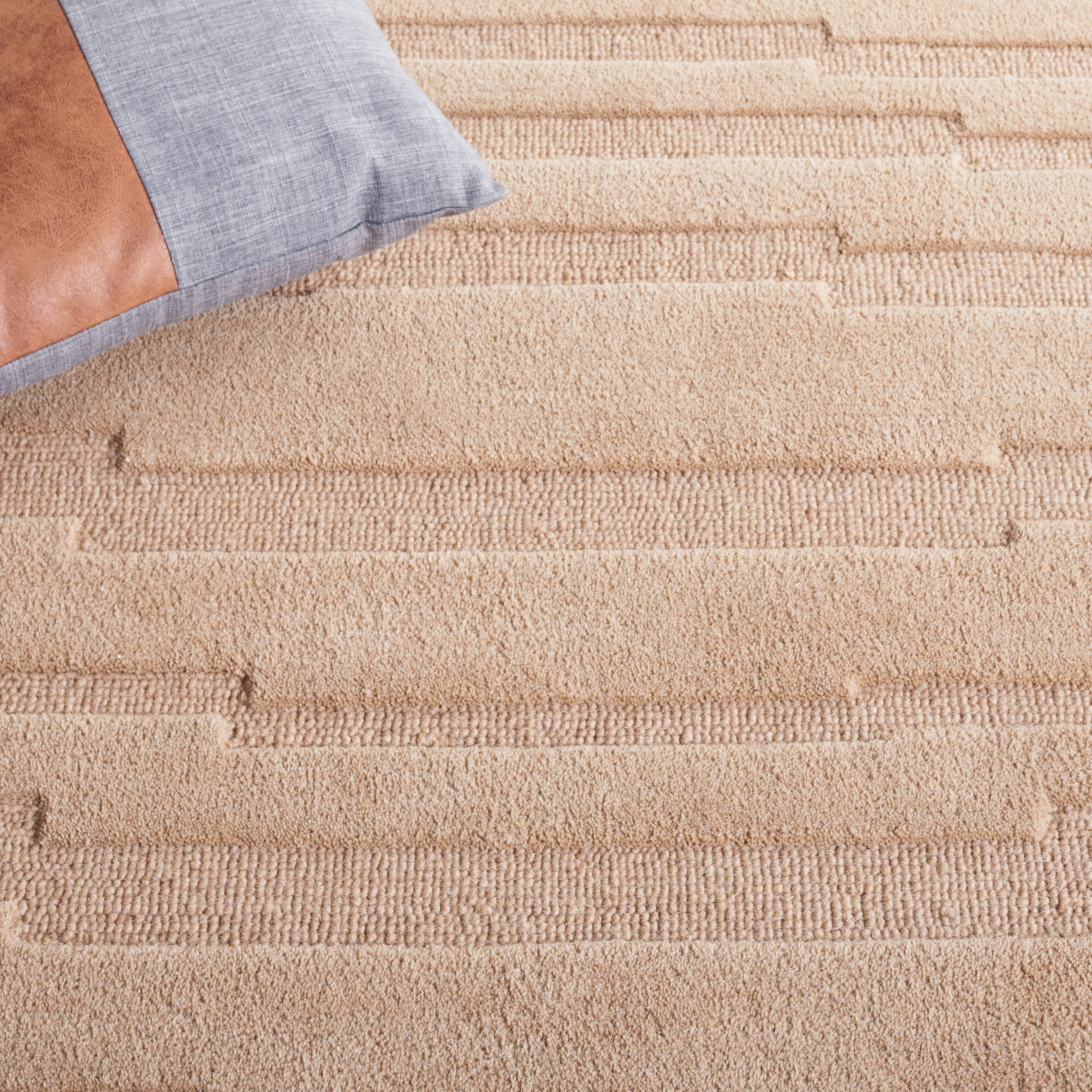 SAFAVIEH Chatham Emory Solid Area Rug, Taupe, 4' x 6'