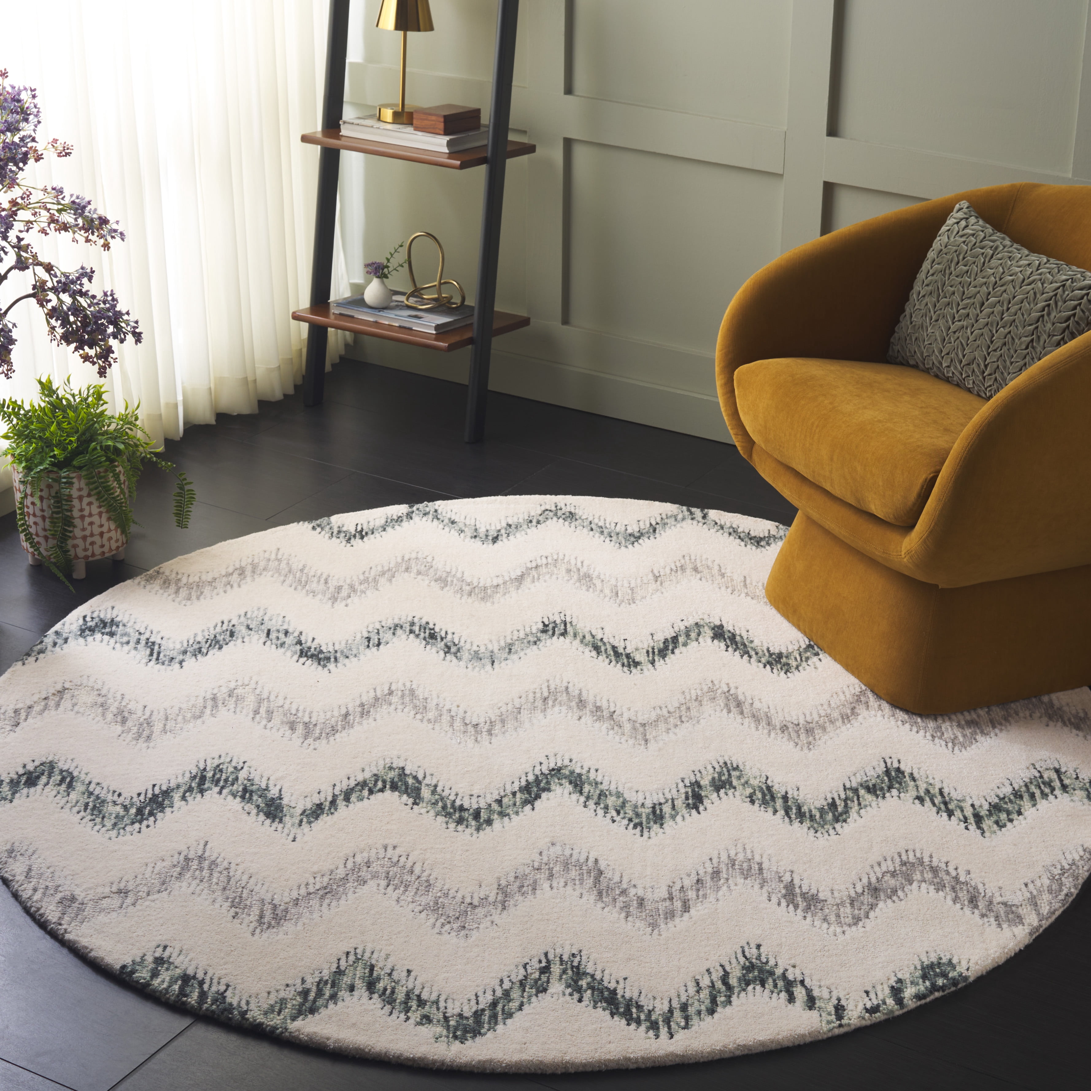 SAFAVIEH Soho Angela Zig-Zag Area Rug, Ivory/Gray, 6' x 6' Round