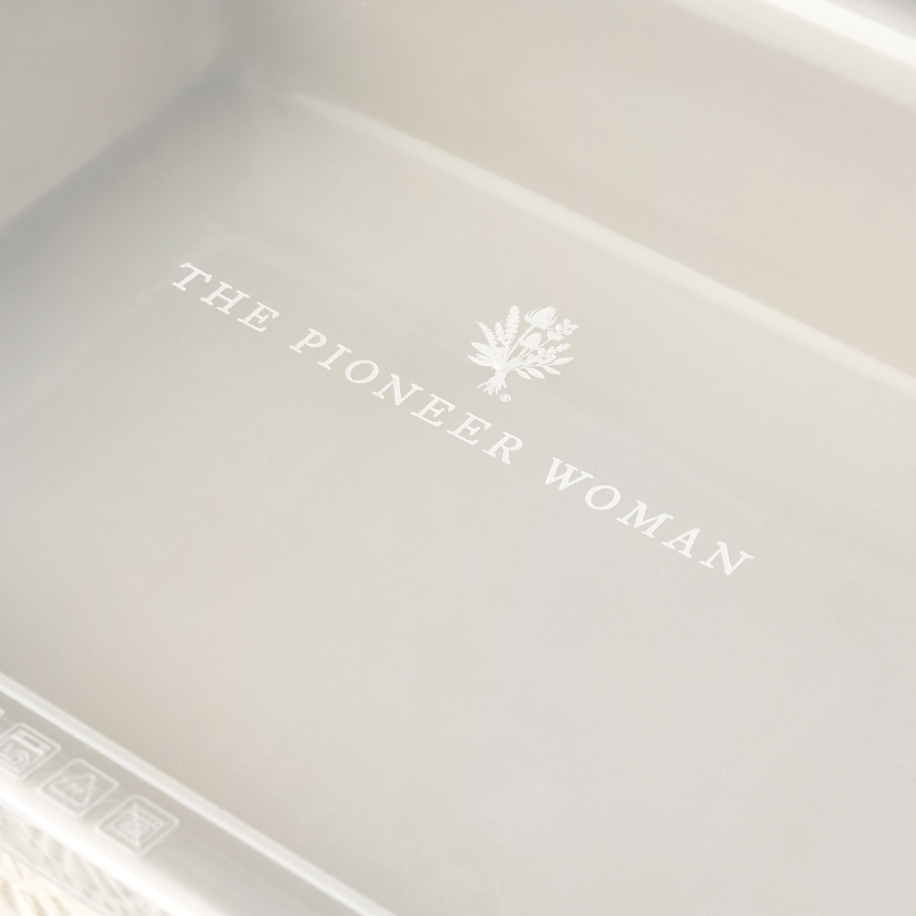The Pioneer Woman Vintage Lace 9” x 13” Ceramic Casserole Dish, Baking Dish with Lid, Linen