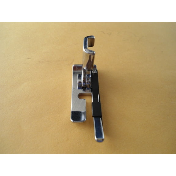 1/4 Foot /Feet With Guide Singer Featherweight 221, 222 #ANF221