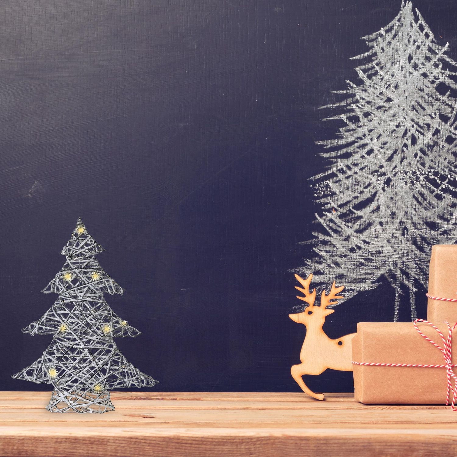 Petit Sapin De Noël En Papier Blanc Et Argenté À Led 15,75"