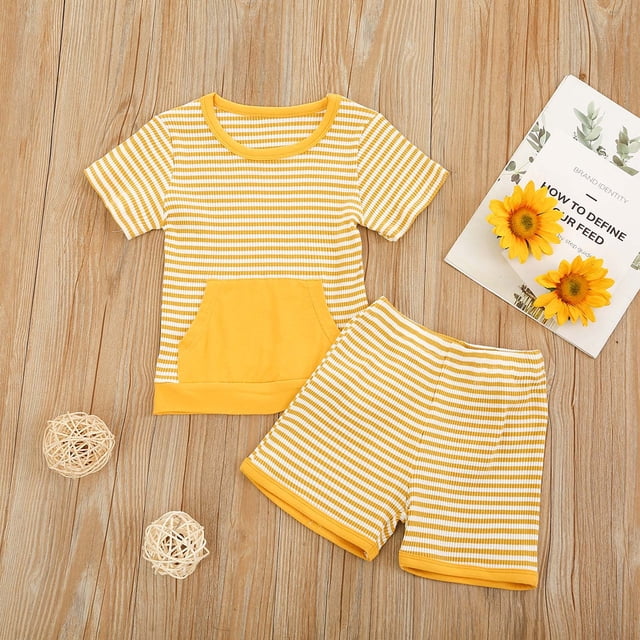 EGNMCR Ensembles de Débardeurs à Col Rond pour Tout-Petits Bébé Rayé Chandail à Manches Courtes Shorts Poche Ensemble de Couleur Unie Ensemble Fille