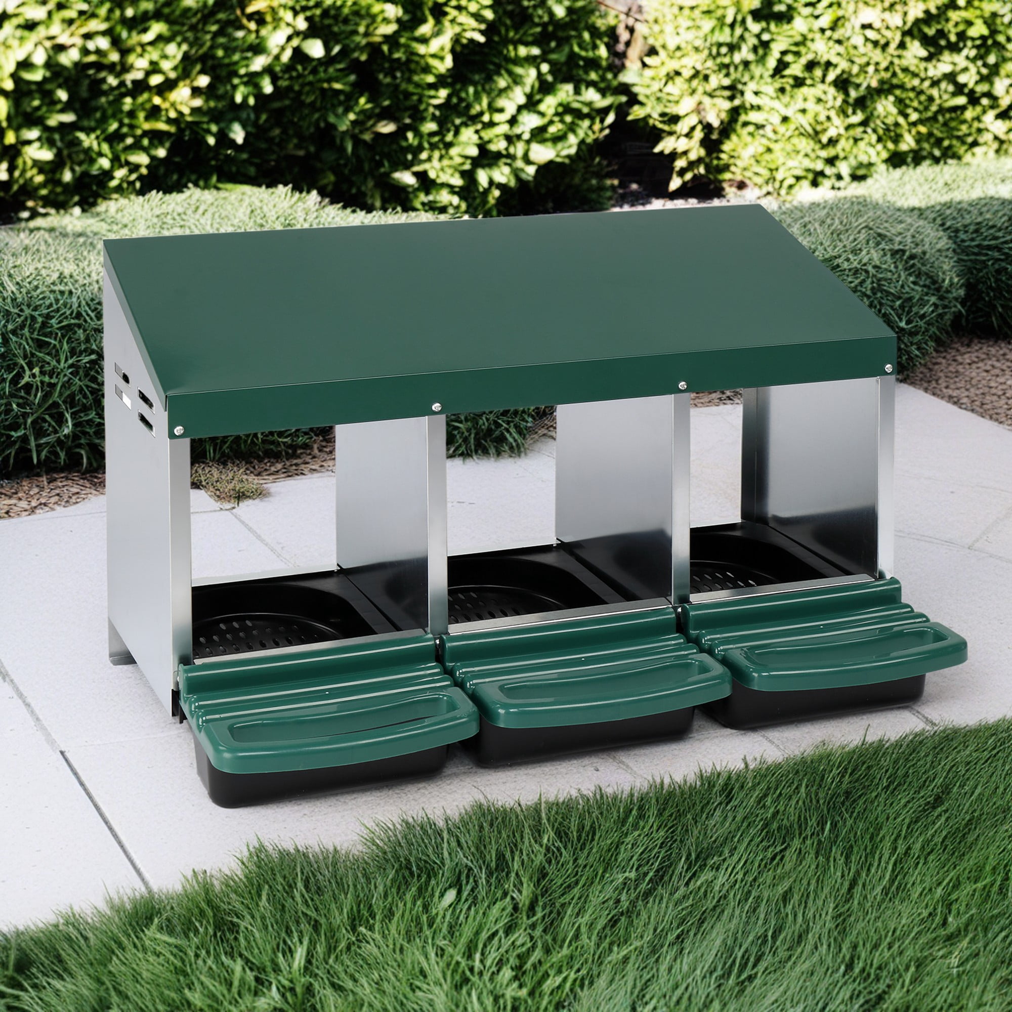 Pefilos Chicken Nesting Box, 3 Compartment Metal Chicken Laying Box with Plastic Basket, Poultry Nest Boxes, Rust Proofed Wall Mount Chicken Coop Boxes, Green