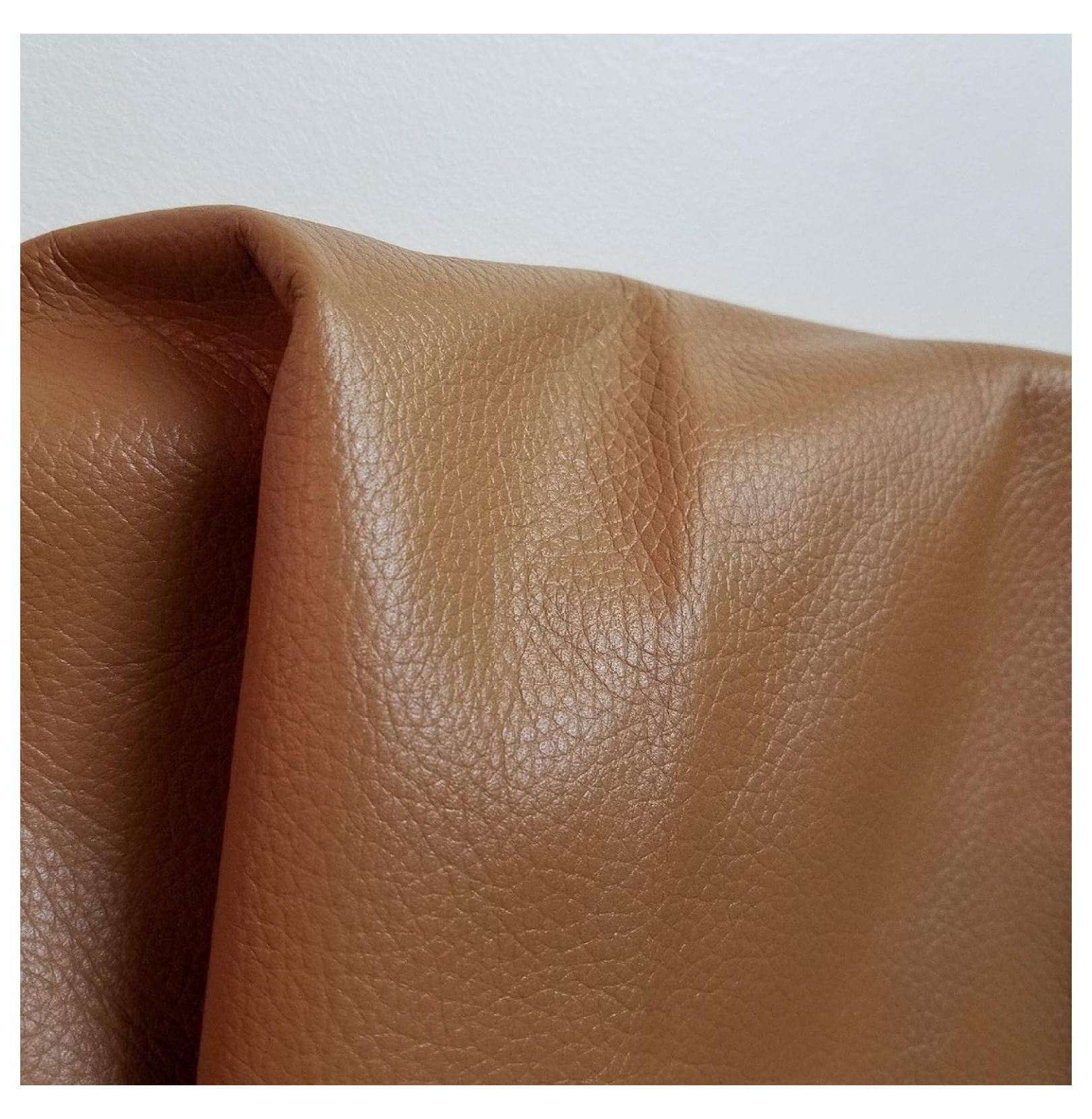 or Light Tan Weekender 2.5-3.0 oz Pebble Grain Soft Upholstery Chap Cowhide Genuine Leather Hide Skin 17 to 22 Square Feet (Over 30"x 50")