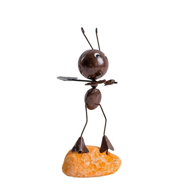 Graflsoa Rustic Garden Ant Sculpture with Shovel - Handmade Iron Decorative Piece for Home, Office, or Outdoor Spaces - Perfect Gift for Nature Lovers