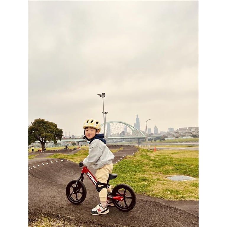 Strider 12” Sport Bike, Red - No Pedal Balance Bicycle for Kids 1