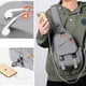 thumbnail image 4 of Hukapapa Bolso de pecho impermeable multifuncional Bolso de cuero de PU para hombre Bolso de pecho de un solo hombro de gran capacidadgris, 4 of 5