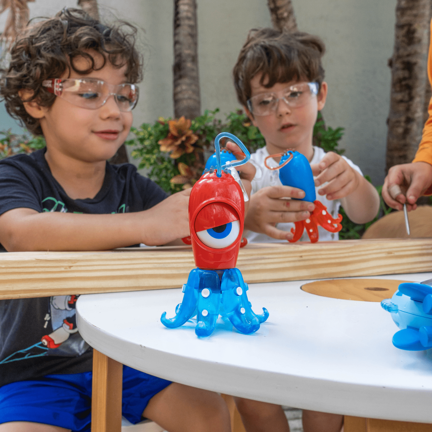 Handy Famm Ollie Octopus Kid Safe STEM Flathead Screwdriver