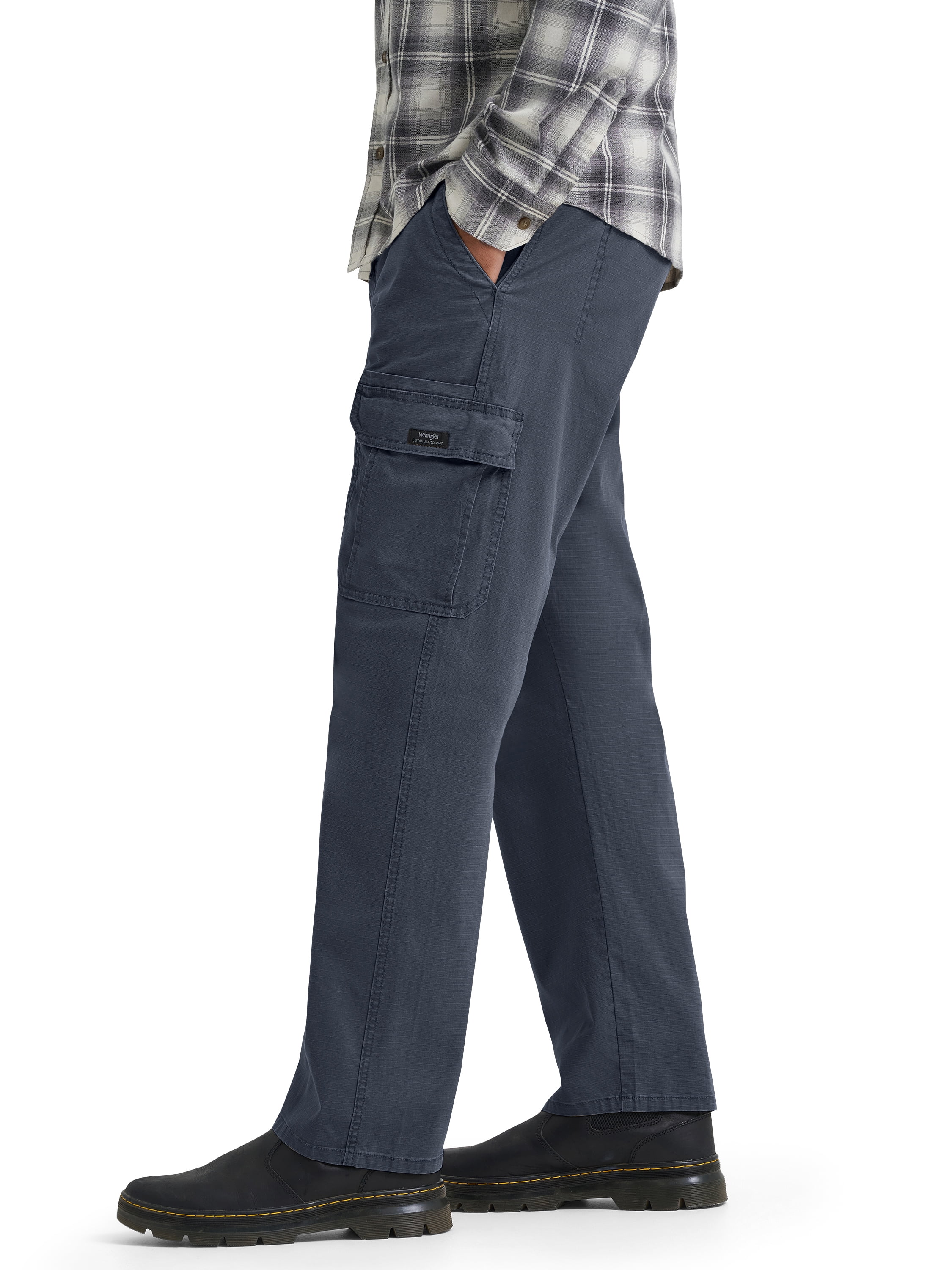 Wrangler Men's and Big Men's Relaxed Fit Cargo Pants With Stretch