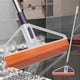 thumbnail image 1 of Escobilla de goma para suelos con mango telescópico largo para limpieza de azulejos de baño, terrazas, duchas, ventanas y cristales. Escobilla de goma resistente para uso doméstico., 1 of 7