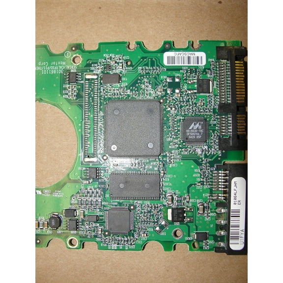 6Y120M0, Maxtor 120GB Code YAR51HW0 [KMGD] SATA 3.5 PCB