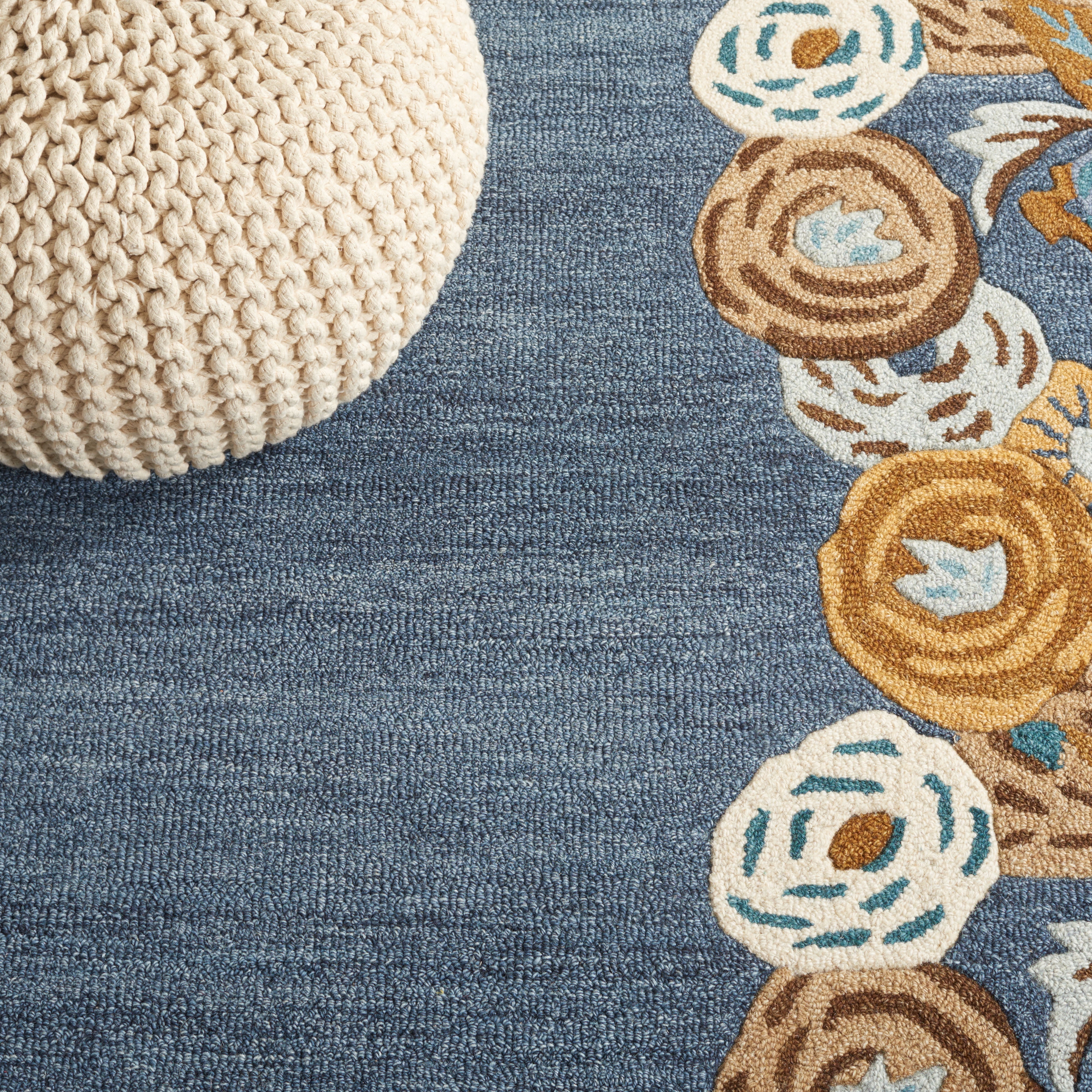 Safavieh Chelsea Trochez Floral Area Rug, Blue/Ivory, 8' x 10'