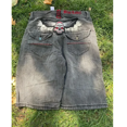 thumbnail image 1 of Pantalones cortos de mezclilla para hombre, ropa informal con estampado de calavera personalizada, estilo gótico, punk, hip-hop, moda coreana y2k, 2024, 1 of 5