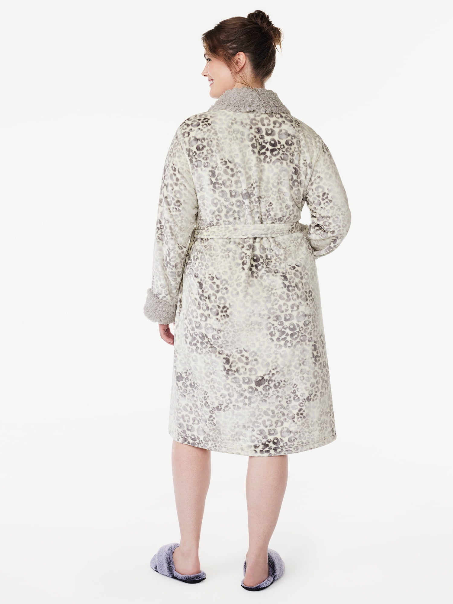 Joyspun Women's Plush Sleep Robe, Size S to 3X