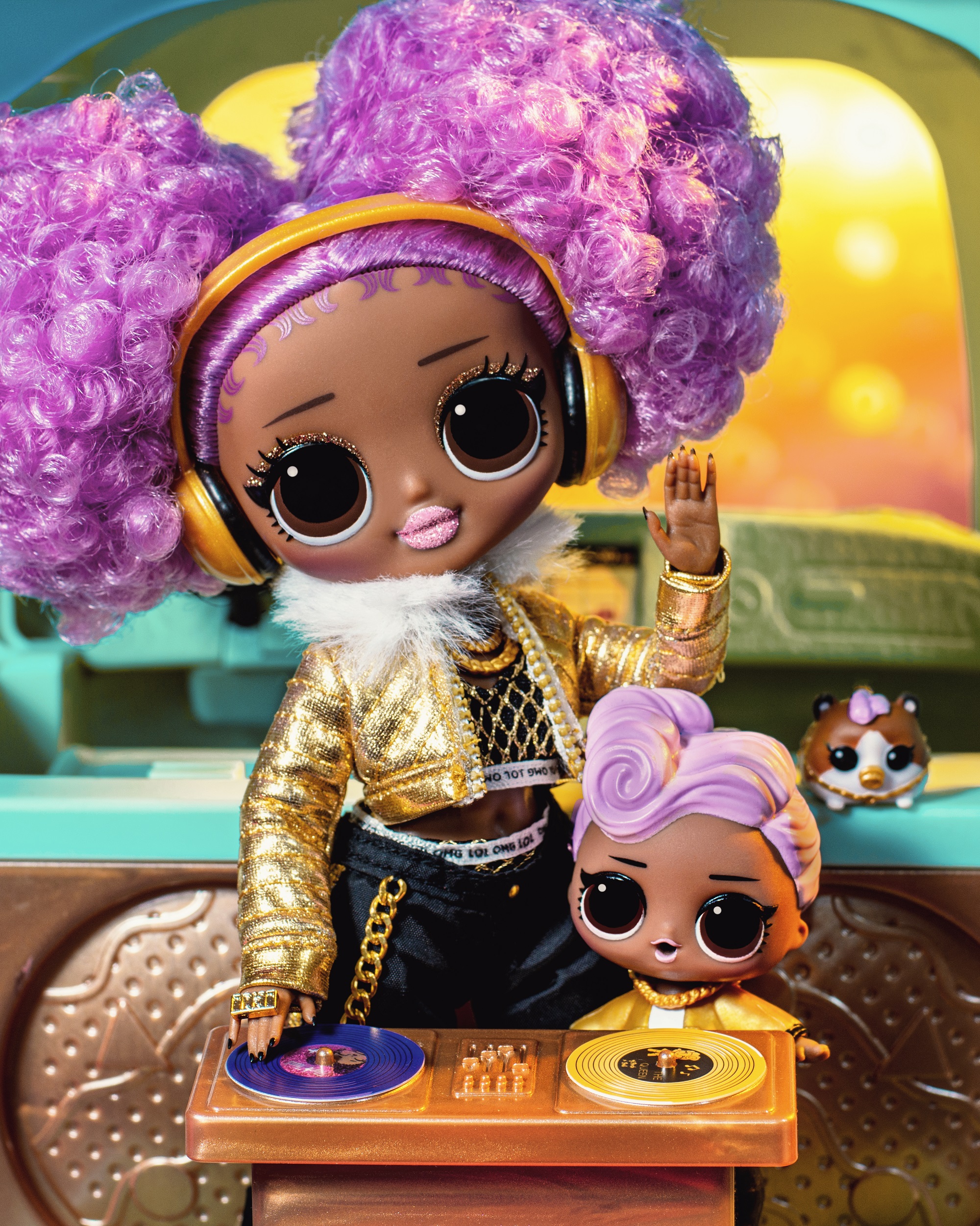 LOL Surprise Omg 24K D.J. Fashion Doll Playset, 20 Pieces, Great Gift for Kids Ages 4 5 6+ - image 3 of 3