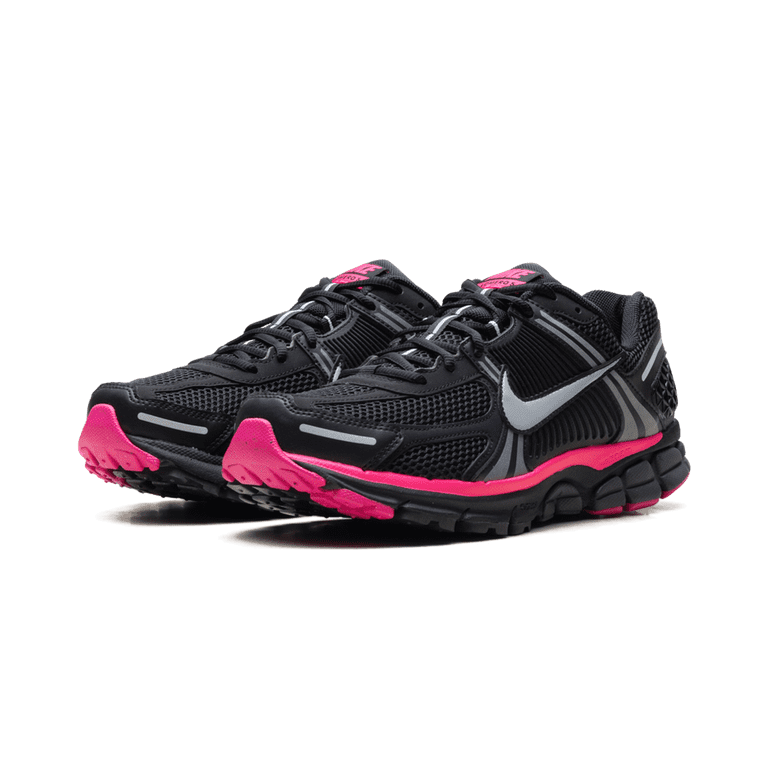 NIKE MENS Zoom Vomero 5 