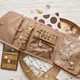 thumbnail image 3 of Bolsa Organizadora De Joyas Para Viaje Alhajero Plegable Xtellar rosa, 3 of 4