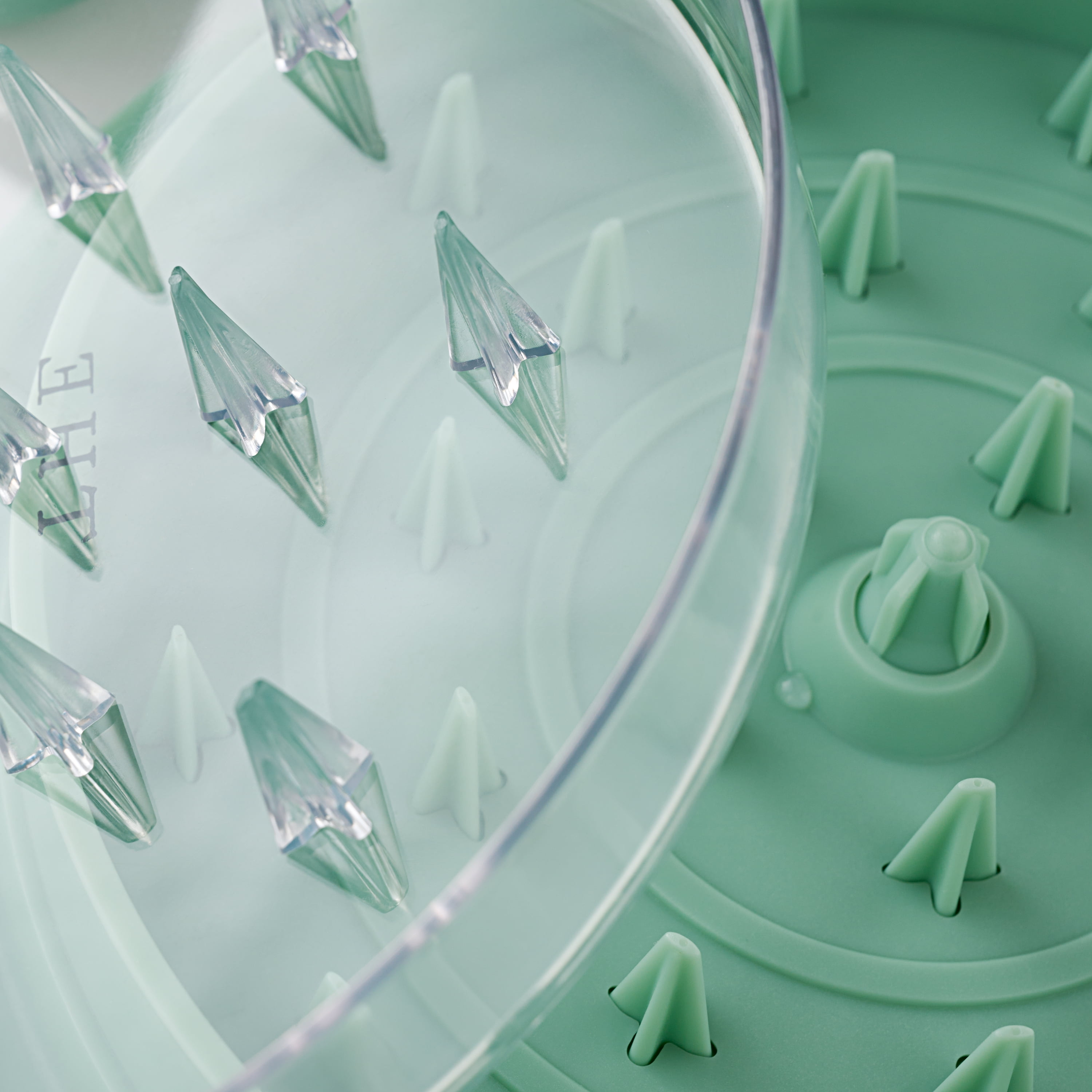 The Pioneer Woman BPA-Free Plastic Meat Shredder, Green