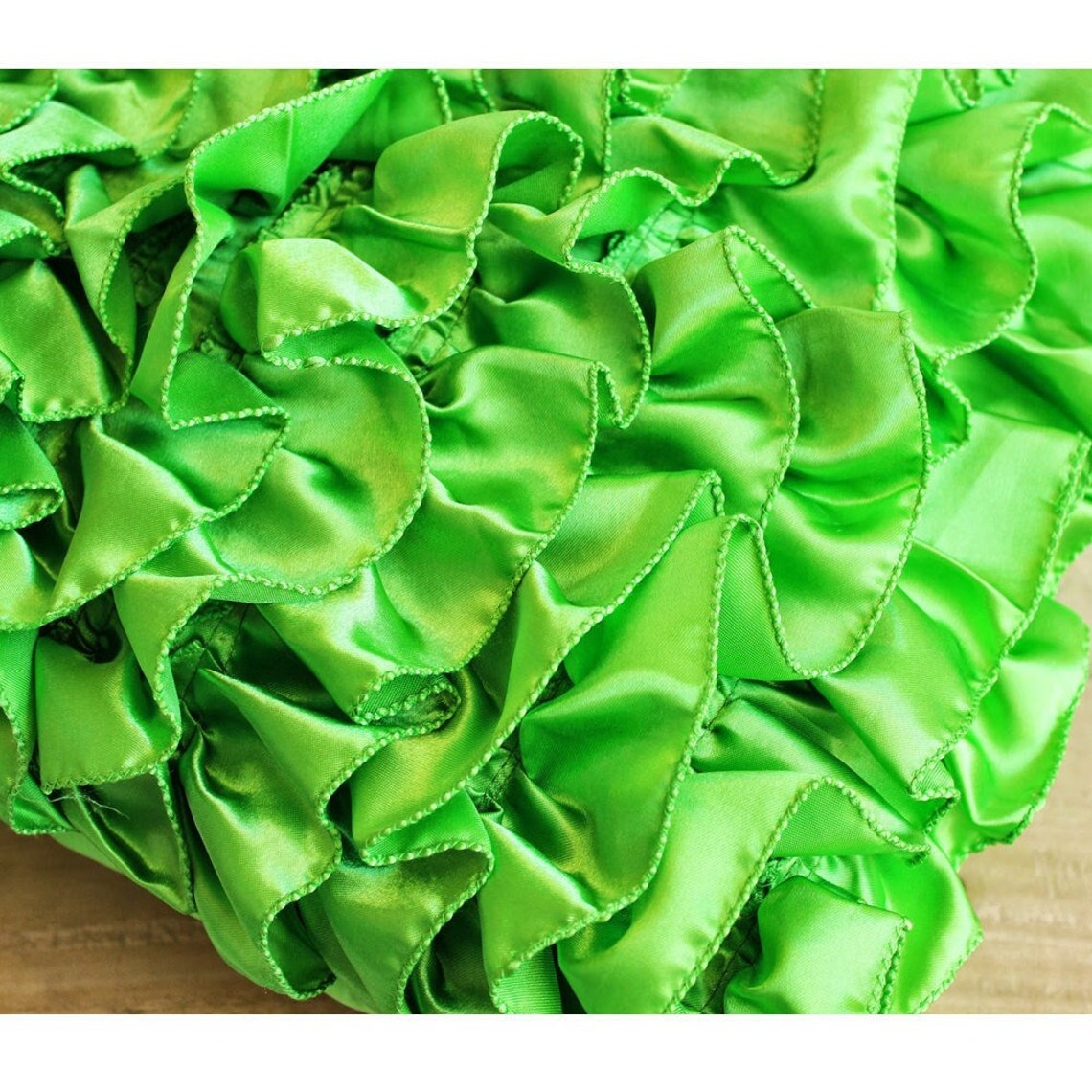 The HomeCentric Cushion Cover Clover Green Pillow Cover Vintage Ruffles Pillow Cover Pack of 2 18x18 inch (45x45 cm) Pillow Cover Decorative Square Satin Throw Pillow Cover Solid-Vintage Clover Green