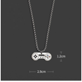 thumbnail image 4 of Collier Personnalité Hip Hop pour Hommes avec Poignée de Console de Jeu en Alliage Occidental, 4 of 4